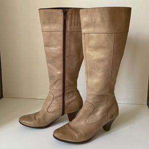 Born leather Boots